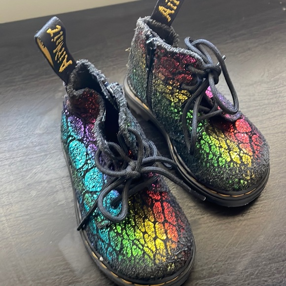 🩷💙🩵 Dr. Martens toddler pascal metallic boots - Picture 1 of 7